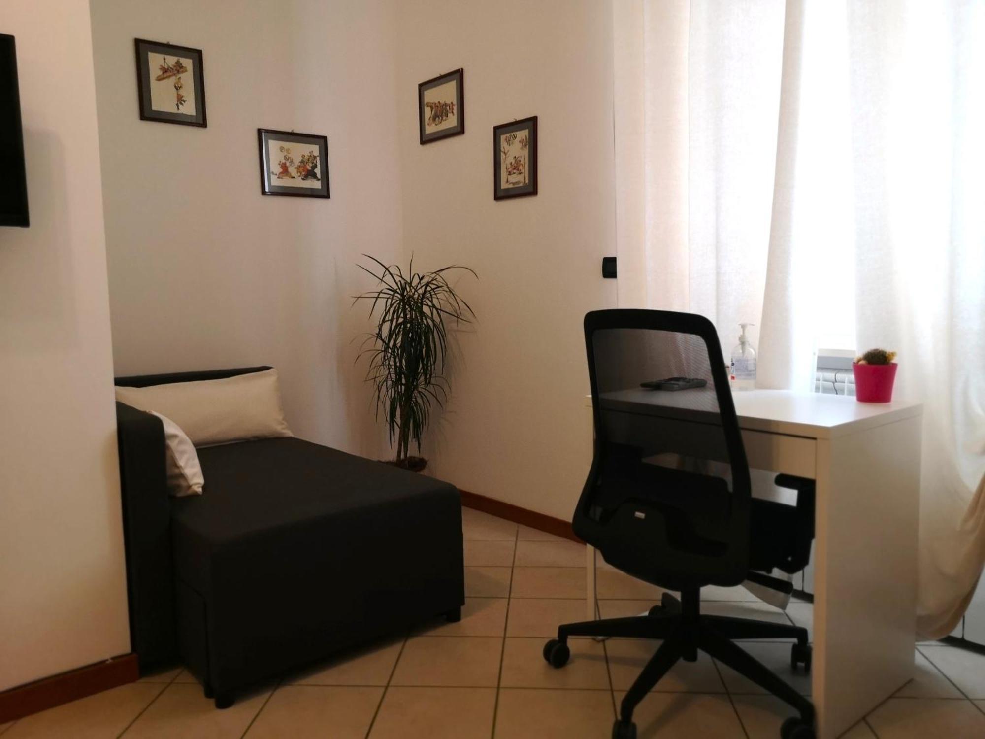 Holiday Apartment - Brescia Centro - Parcheggio Privato エクステリア 写真