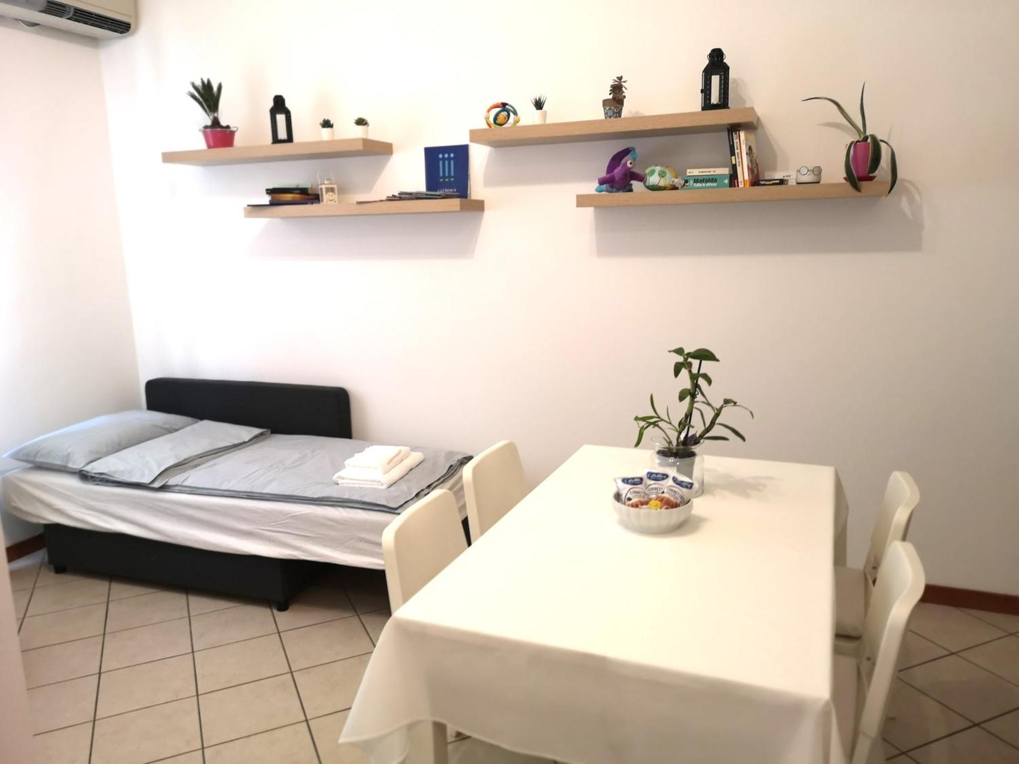 Holiday Apartment - Brescia Centro - Parcheggio Privato エクステリア 写真