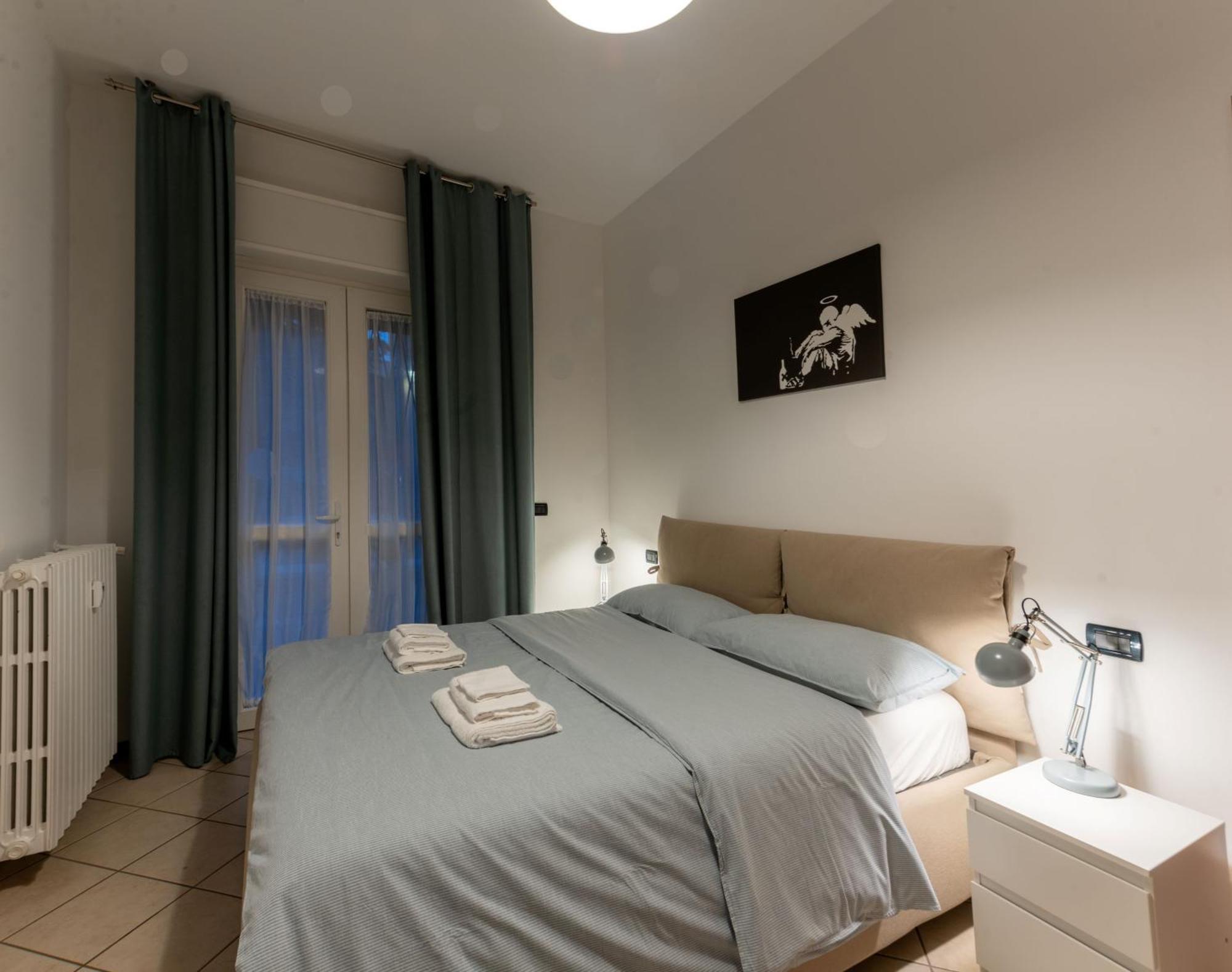 Holiday Apartment - Brescia Centro - Parcheggio Privato エクステリア 写真